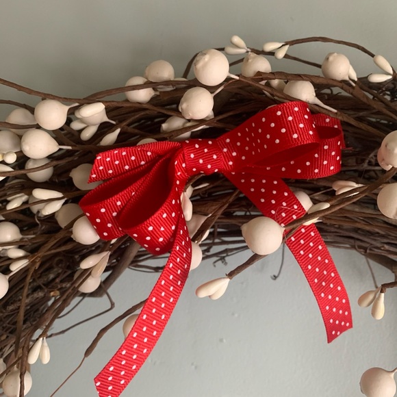 Spring Wreath - Picture 4 of 6